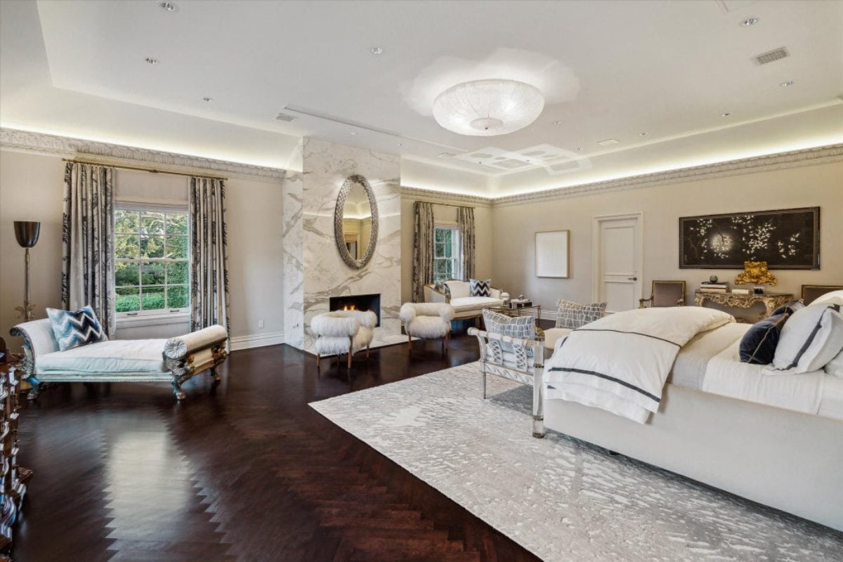 11,274 Sq. Ft. Mansion in Houston, TX ($15,995,000)