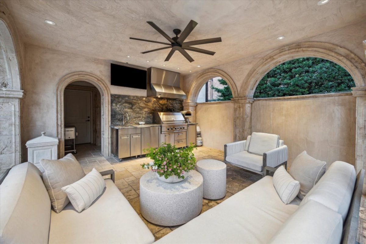 11,274 Sq. Ft. Mansion in Houston, TX ($15,995,000)