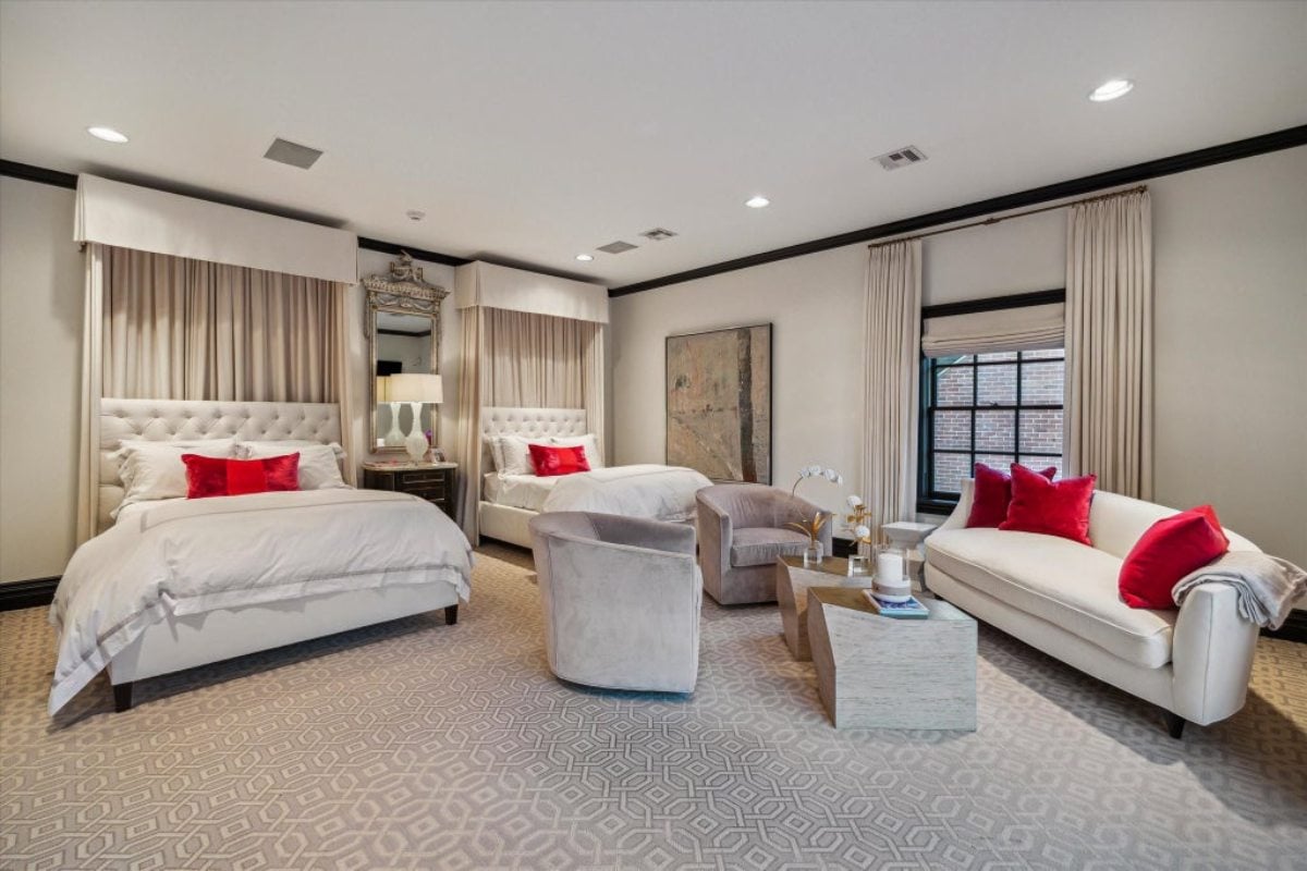 11,274 Sq. Ft. Mansion in Houston, TX ($15,995,000)