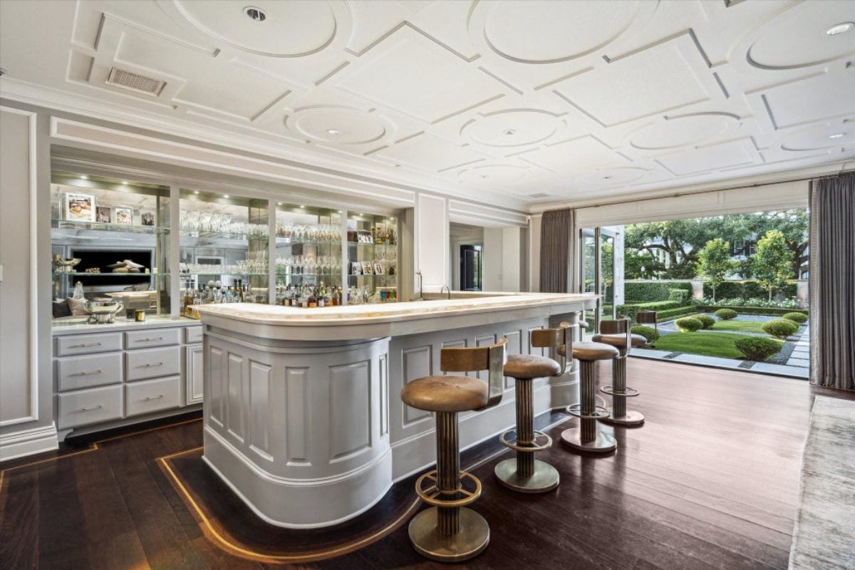 11,274 Sq. Ft. Mansion in Houston, TX ($15,995,000)