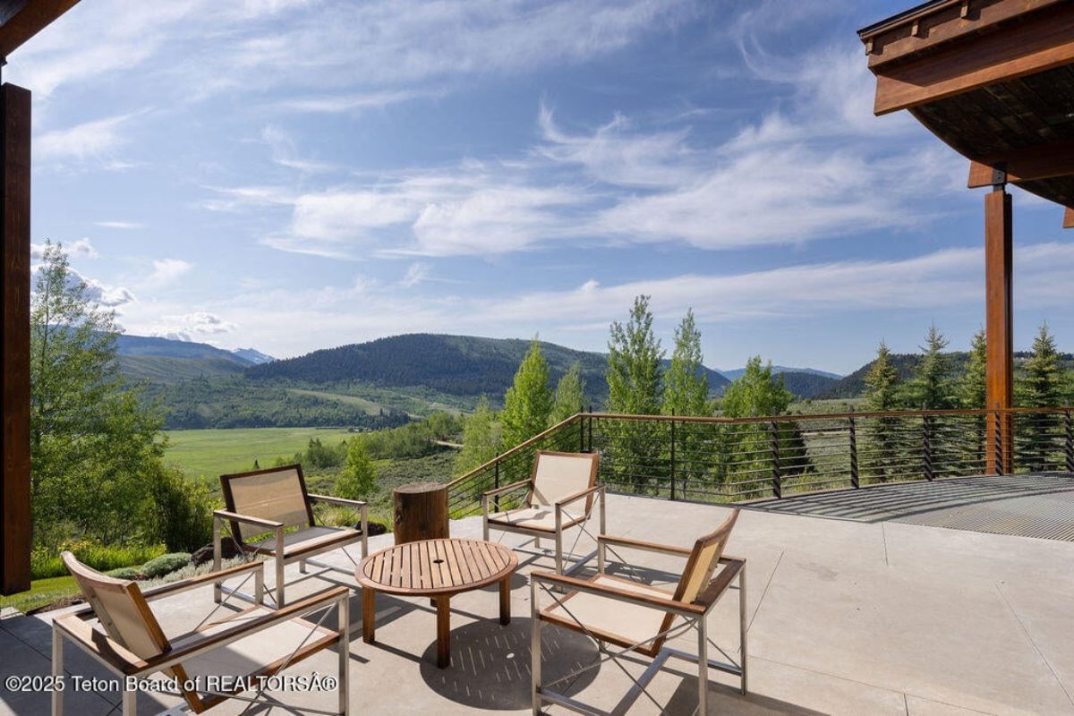 4,777 Sq. Ft. Mansion in Jackson, WY ($11,850,000)
