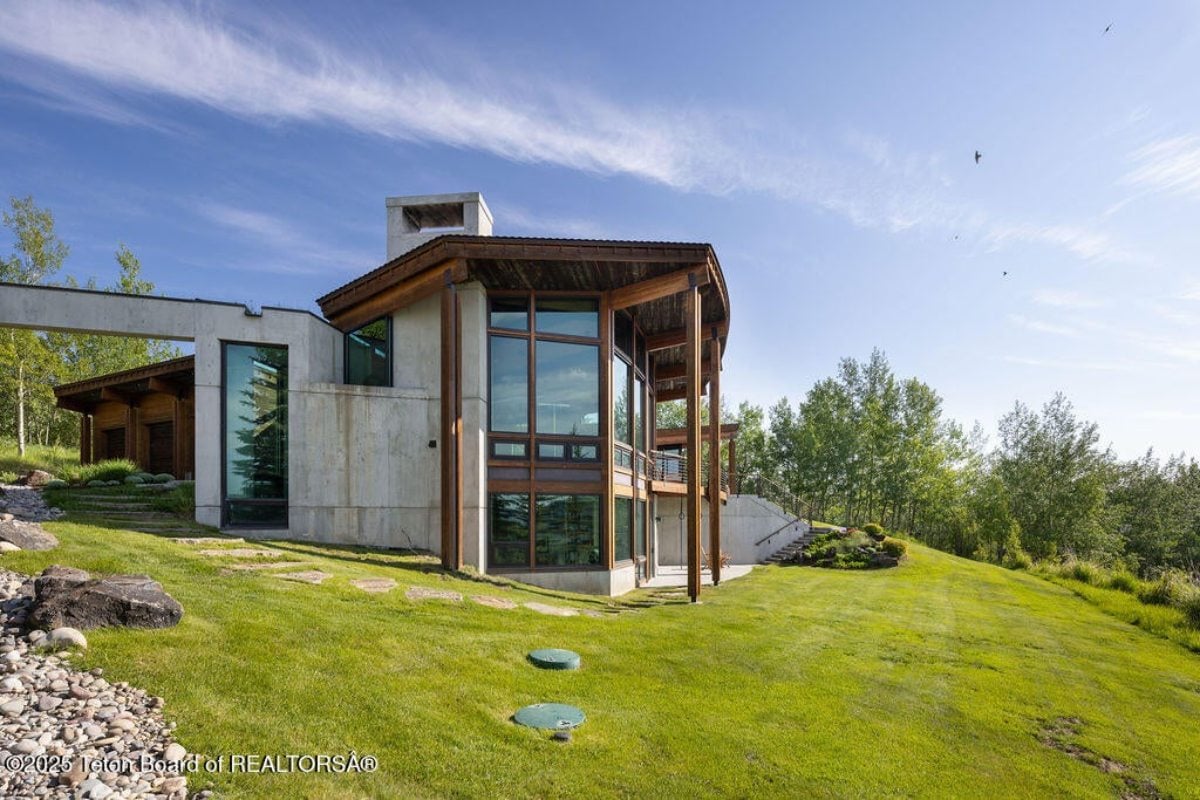 4,777 Sq. Ft. Mansion in Jackson, WY ($11,850,000)