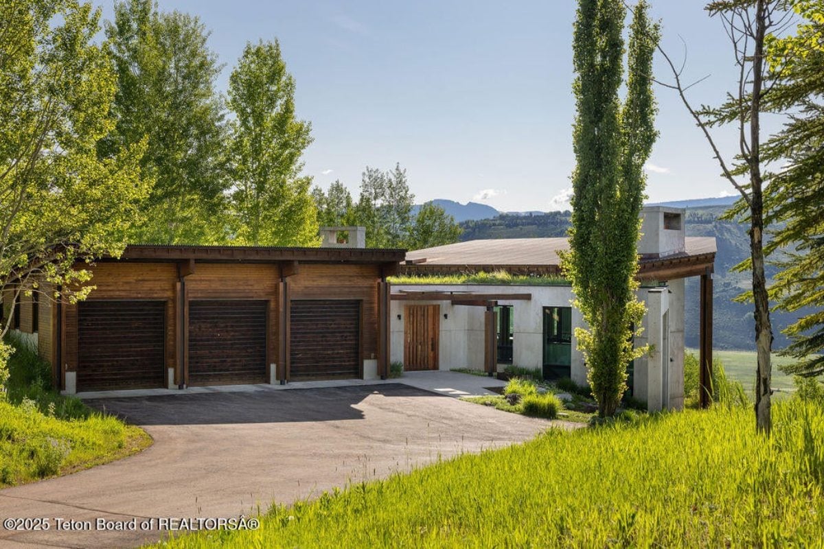 4,777 Sq. Ft. Mansion in Jackson, WY ($11,850,000)