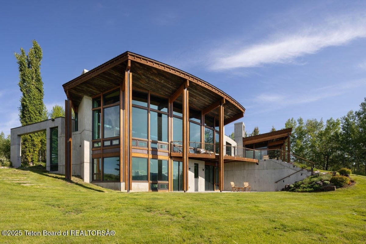 4,777 Sq. Ft. Mansion in Jackson, WY ($11,850,000)
