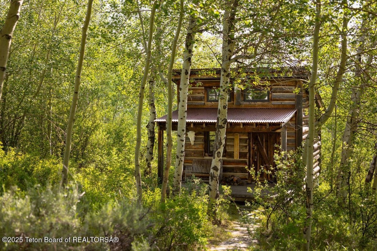 4,777 Sq. Ft. Mansion in Jackson, WY ($11,850,000)