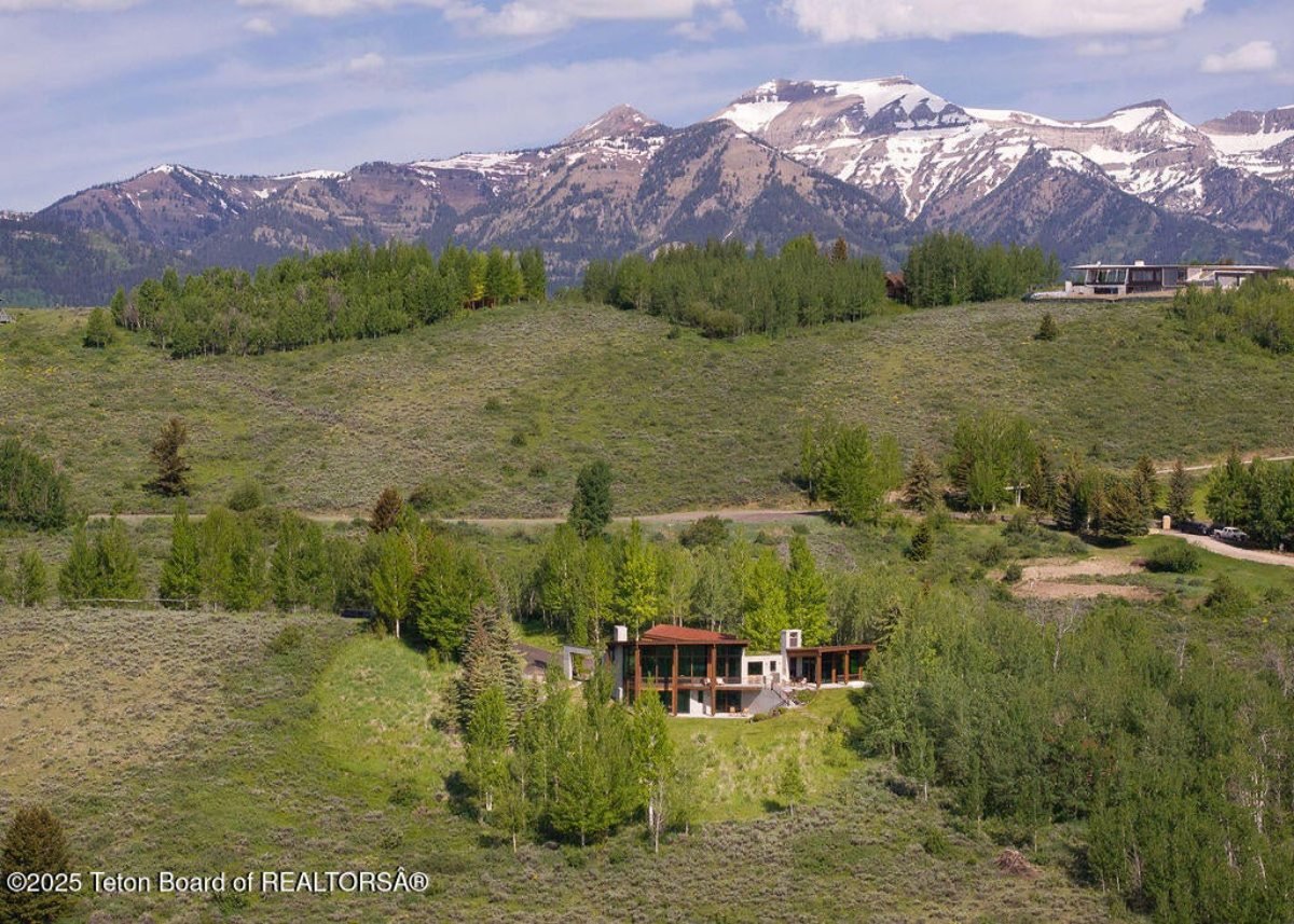 4,777 Sq. Ft. Mansion in Jackson, WY ($11,850,000)