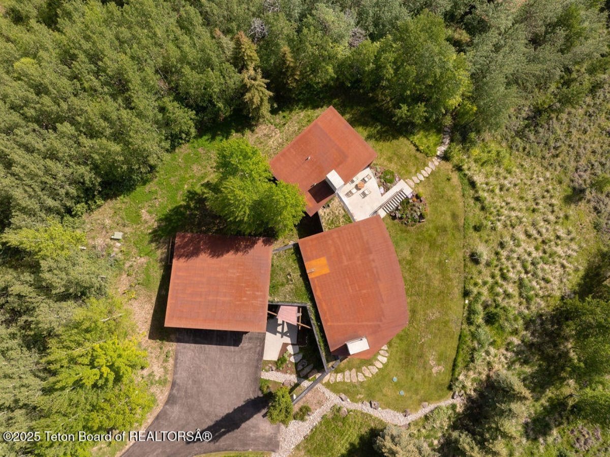 4,777 Sq. Ft. Mansion in Jackson, WY ($11,850,000)