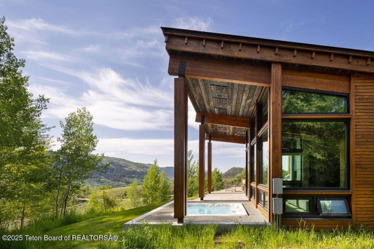 4,777 Sq. Ft. Mansion in Jackson, WY ($11,850,000)