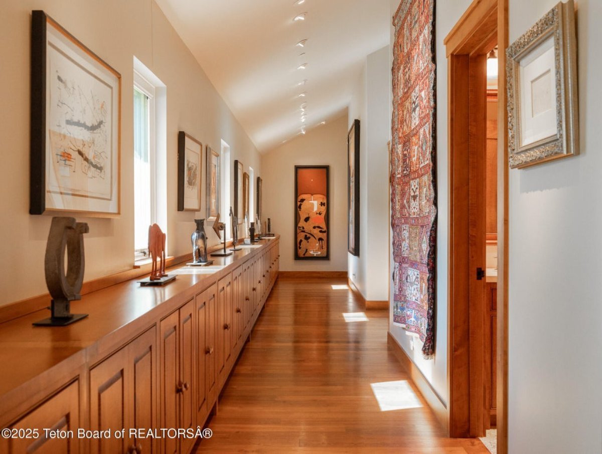 8,237 Sq. Ft. Mansion in Jackson, WY ($23,500,000)