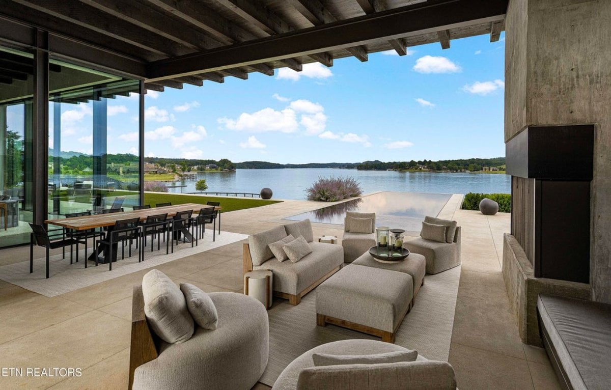 6,772 Sq. Ft. Mansion in Knoxville, TN ($9,950,000)