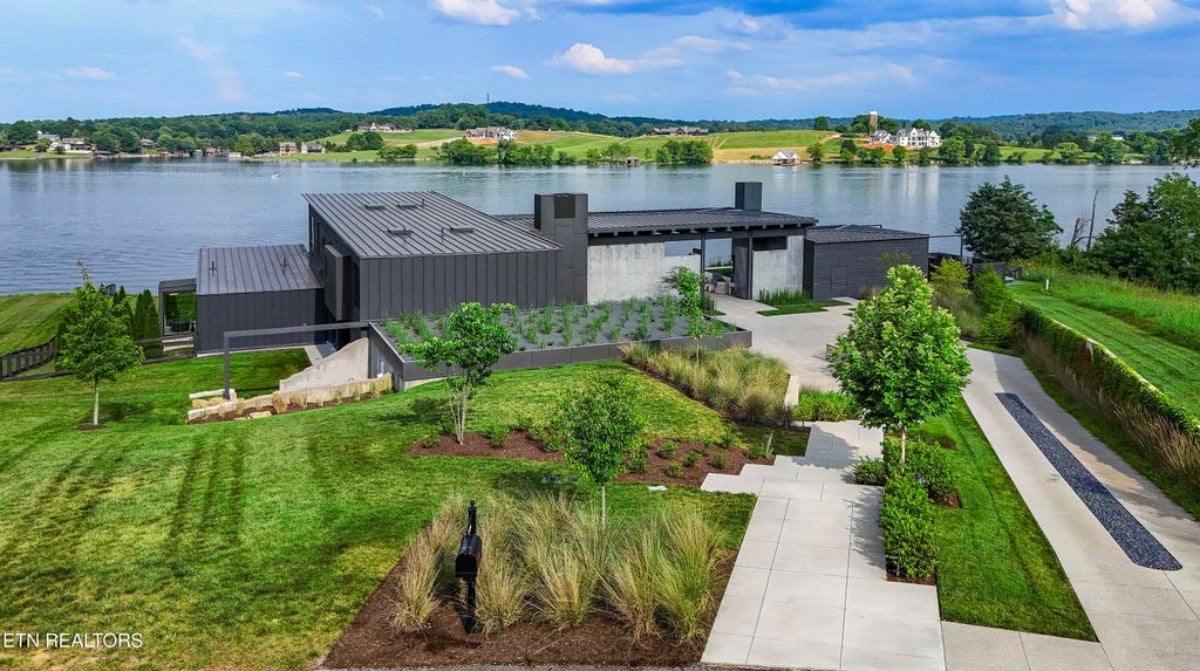 6,772 Sq. Ft. Mansion in Knoxville, TN ($9,950,000)