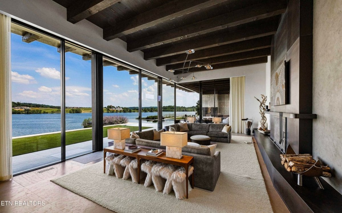 6,772 Sq. Ft. Mansion in Knoxville, TN ($9,950,000)