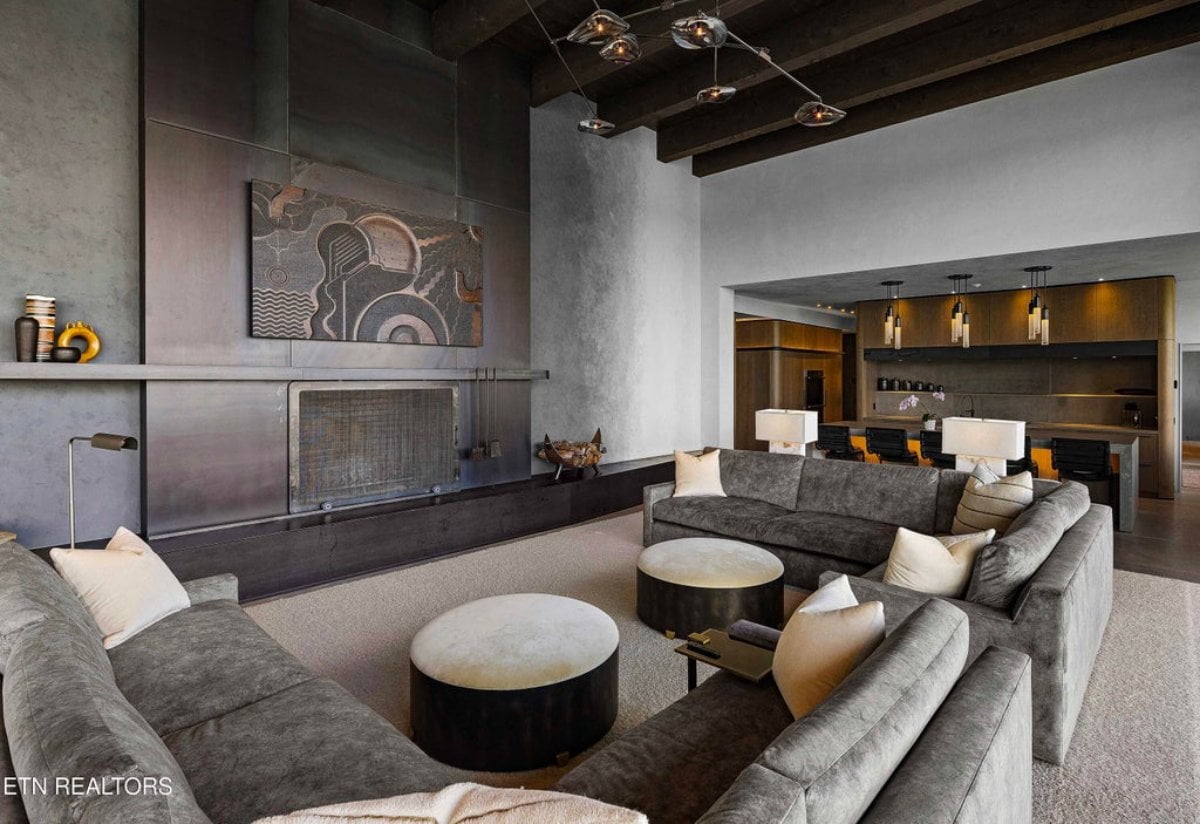 6,772 Sq. Ft. Mansion in Knoxville, TN ($9,950,000)