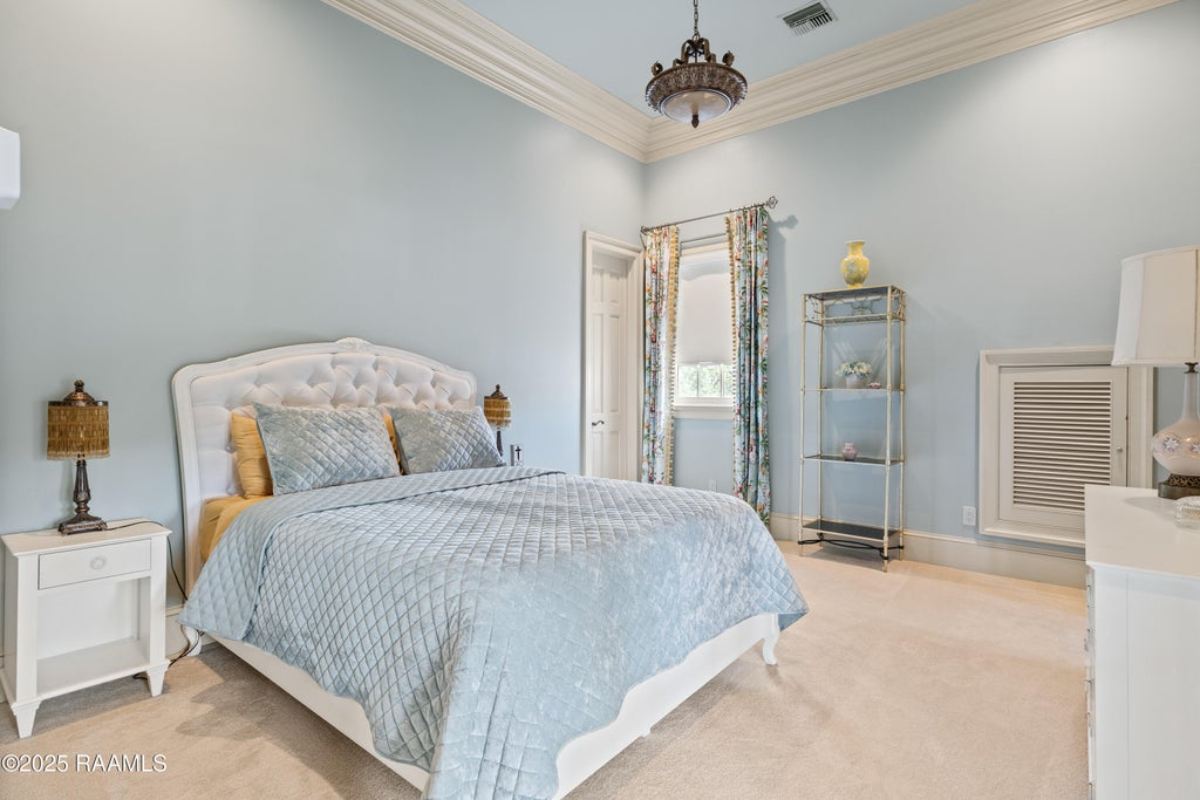 8,547 Sq. Ft. Mansion in Lafayette, LA ($5,500,000)
