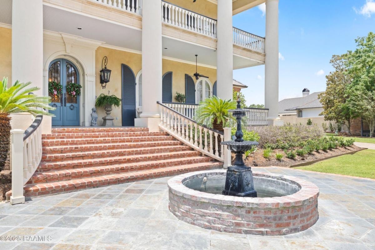 8,547 Sq. Ft. Mansion in Lafayette, LA ($5,500,000)