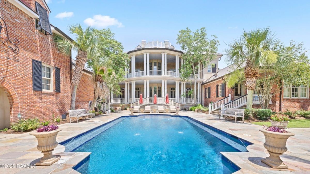 8,547 Sq. Ft. Mansion in Lafayette, LA ($5,500,000)