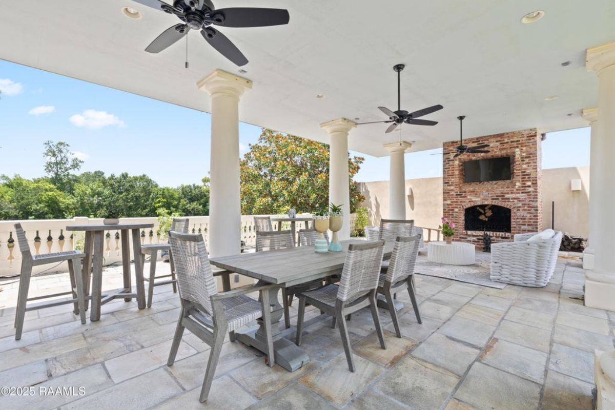 8,547 Sq. Ft. Mansion in Lafayette, LA ($5,500,000)