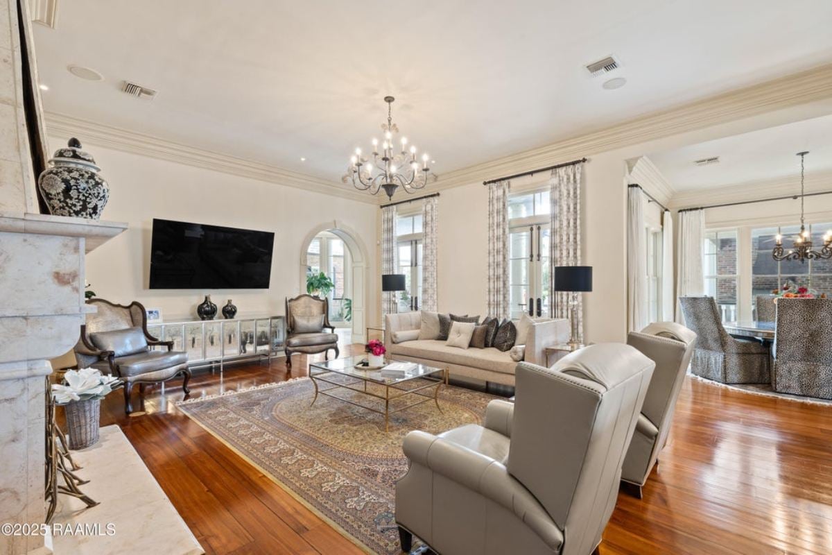 8,547 Sq. Ft. Mansion in Lafayette, LA ($5,500,000)