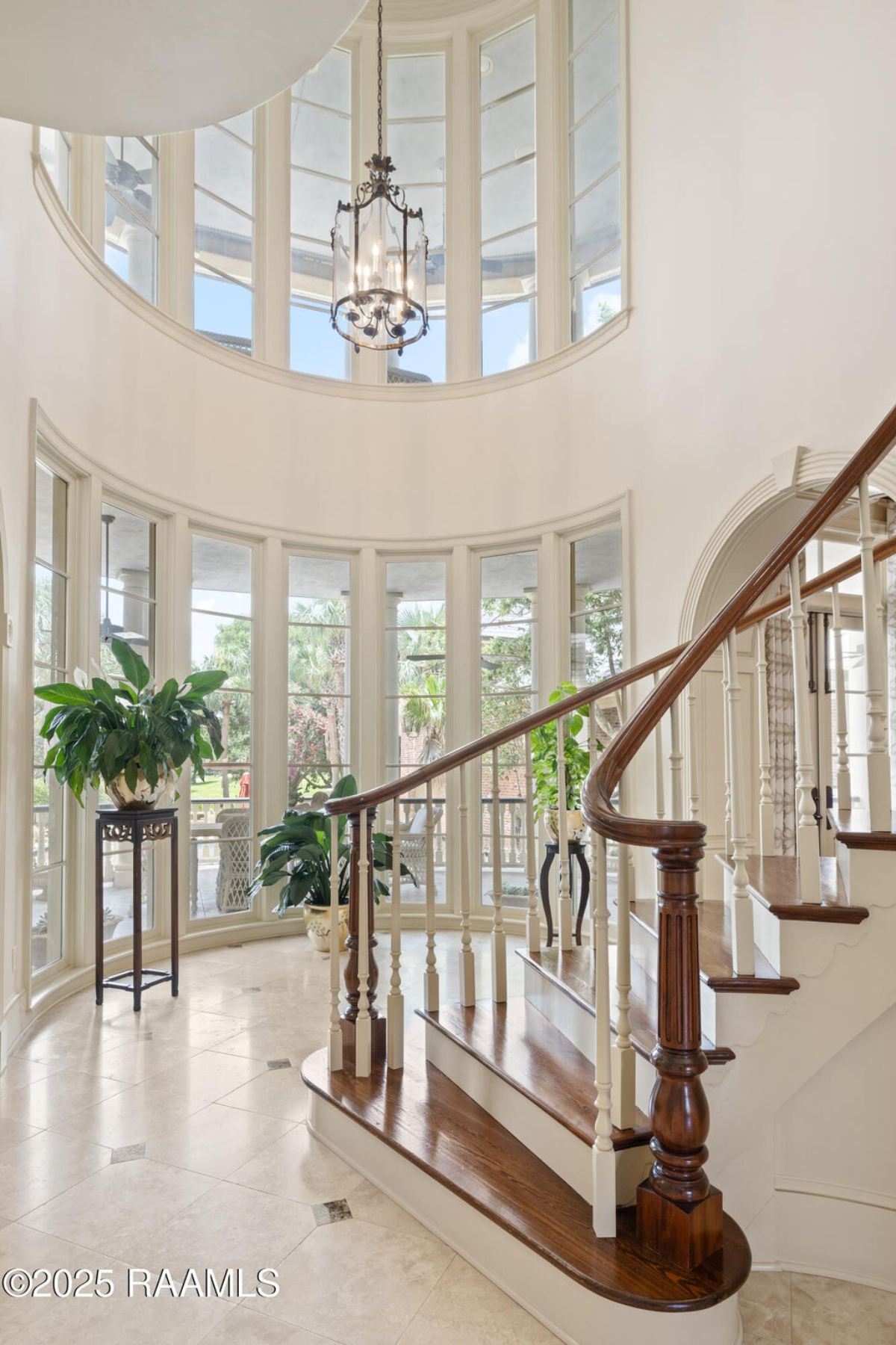 8,547 Sq. Ft. Mansion in Lafayette, LA ($5,500,000)