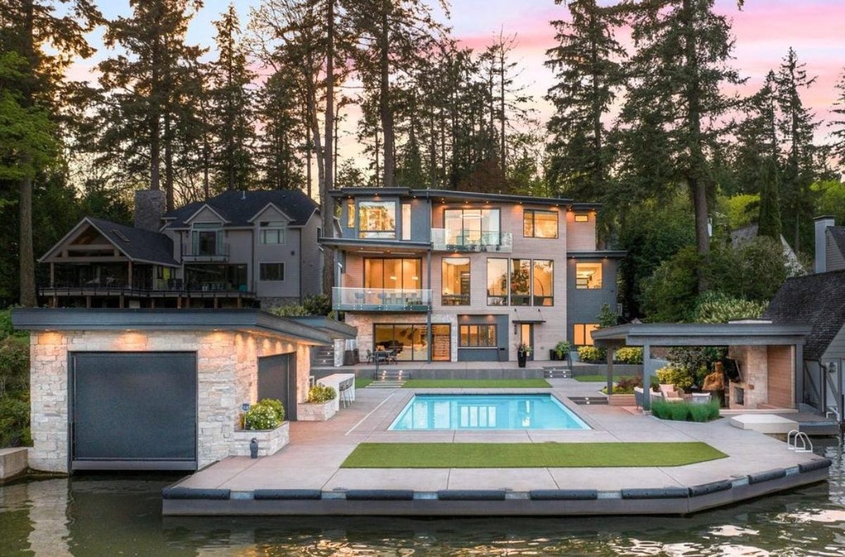 5,162 Sq. Ft. Mansion in Lake Oswego, OR ($8,995,000)