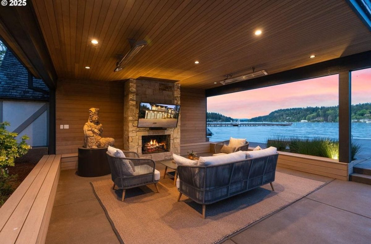 5,162 Sq. Ft. Mansion in Lake Oswego, OR ($8,995,000)