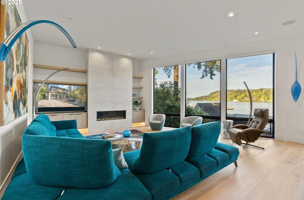 5,162 Sq. Ft. Mansion in Lake Oswego, OR ($8,995,000)
