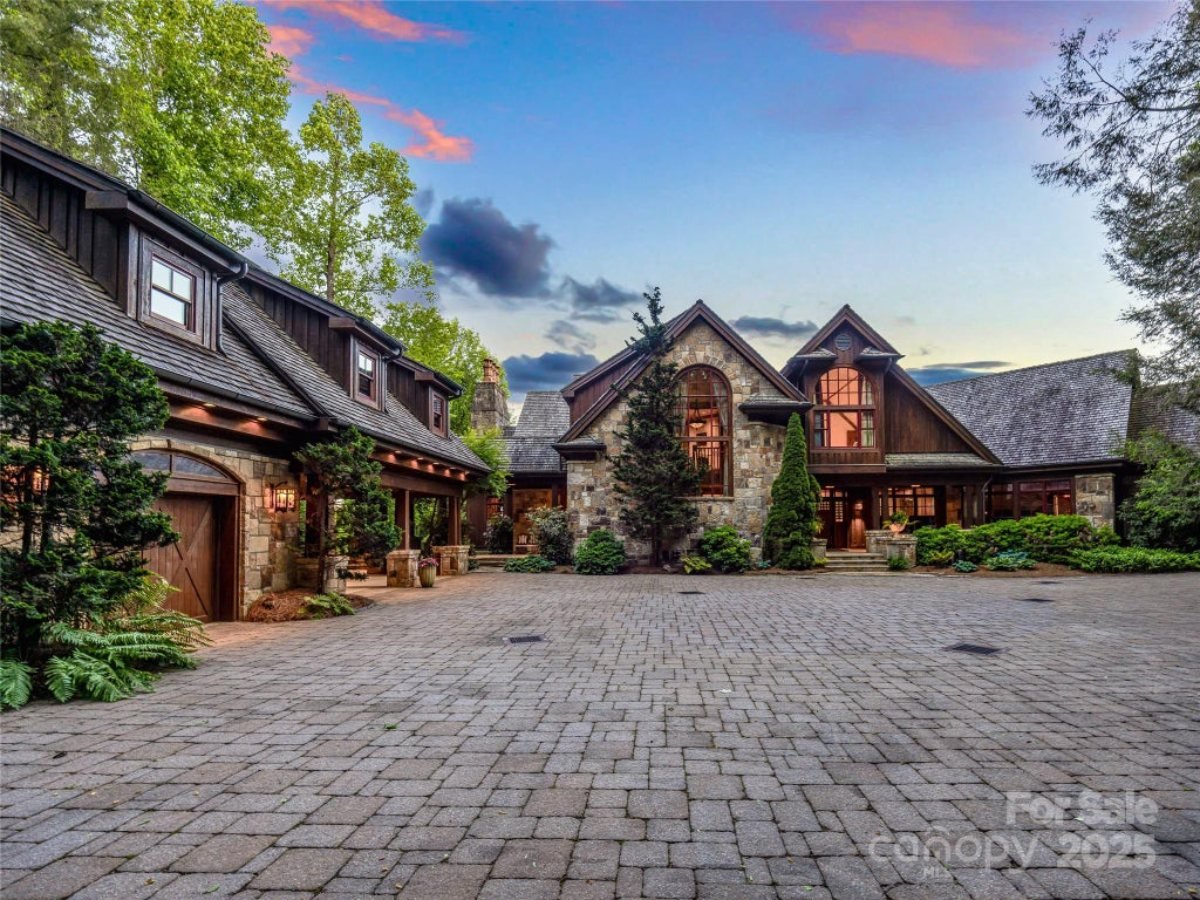11,273 Sq. Ft. Mansion in Lake Toxaway, NC ($10,250,000)