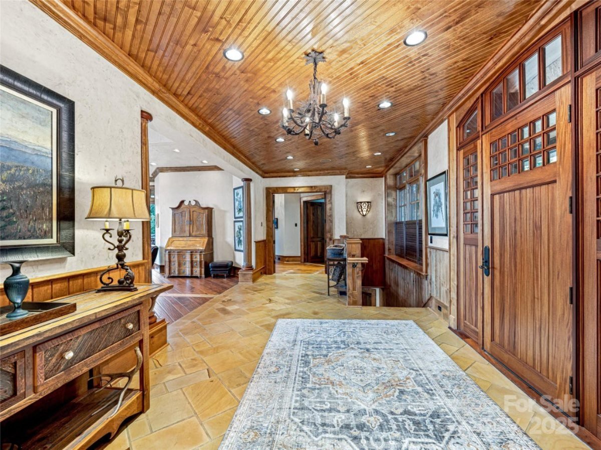 11,273 Sq. Ft. Mansion in Lake Toxaway, NC ($10,250,000)