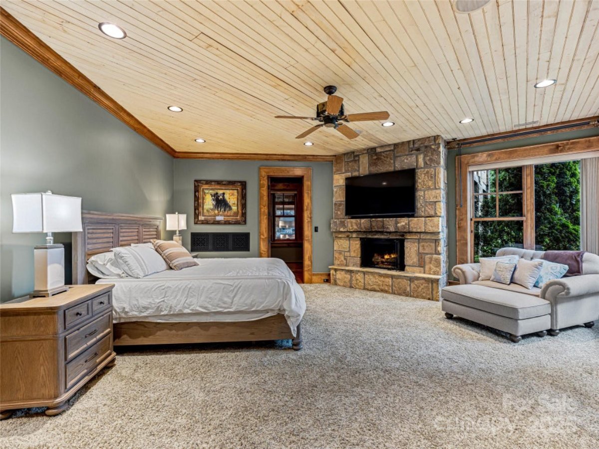 11,273 Sq. Ft. Mansion in Lake Toxaway, NC ($10,250,000)
