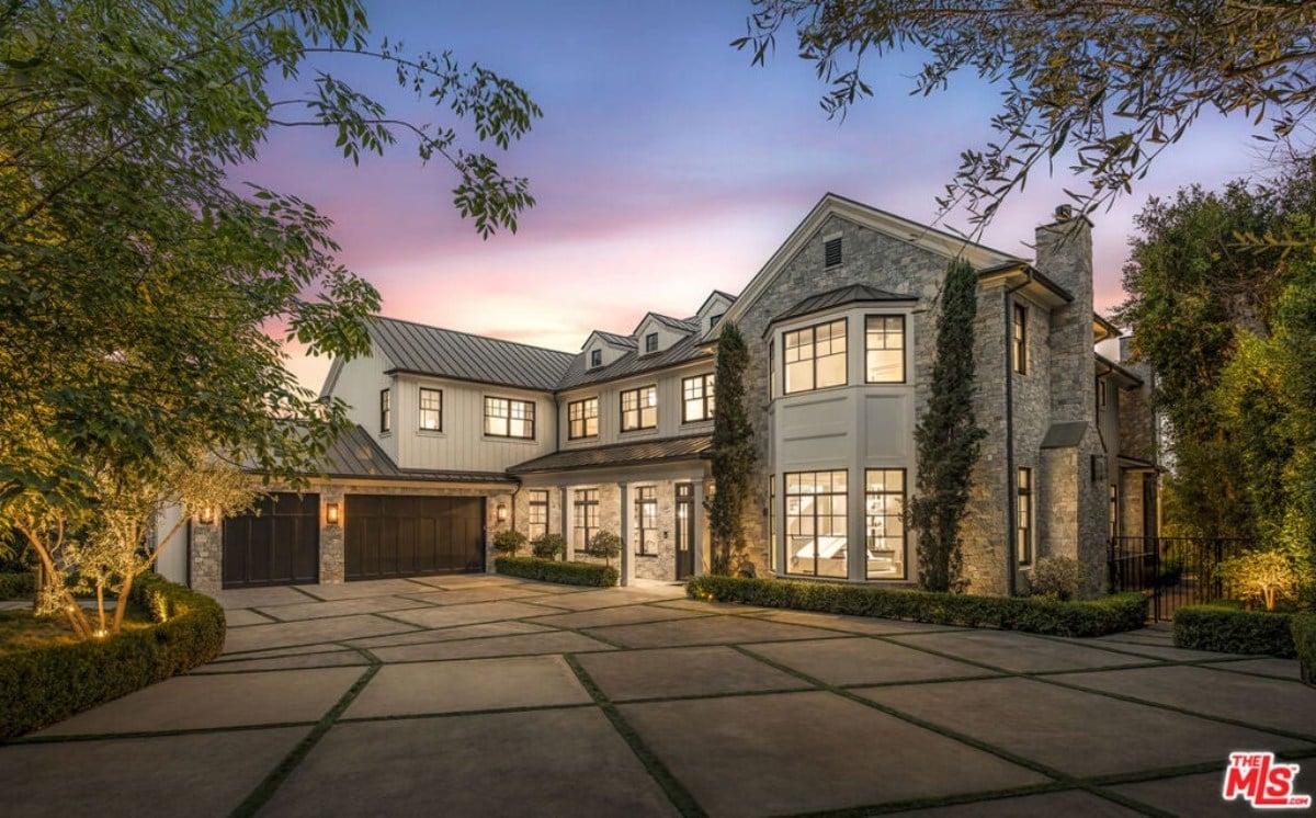 12,914 Sq. Ft. Mansion in Los Angeles, CA ($29,998,800)