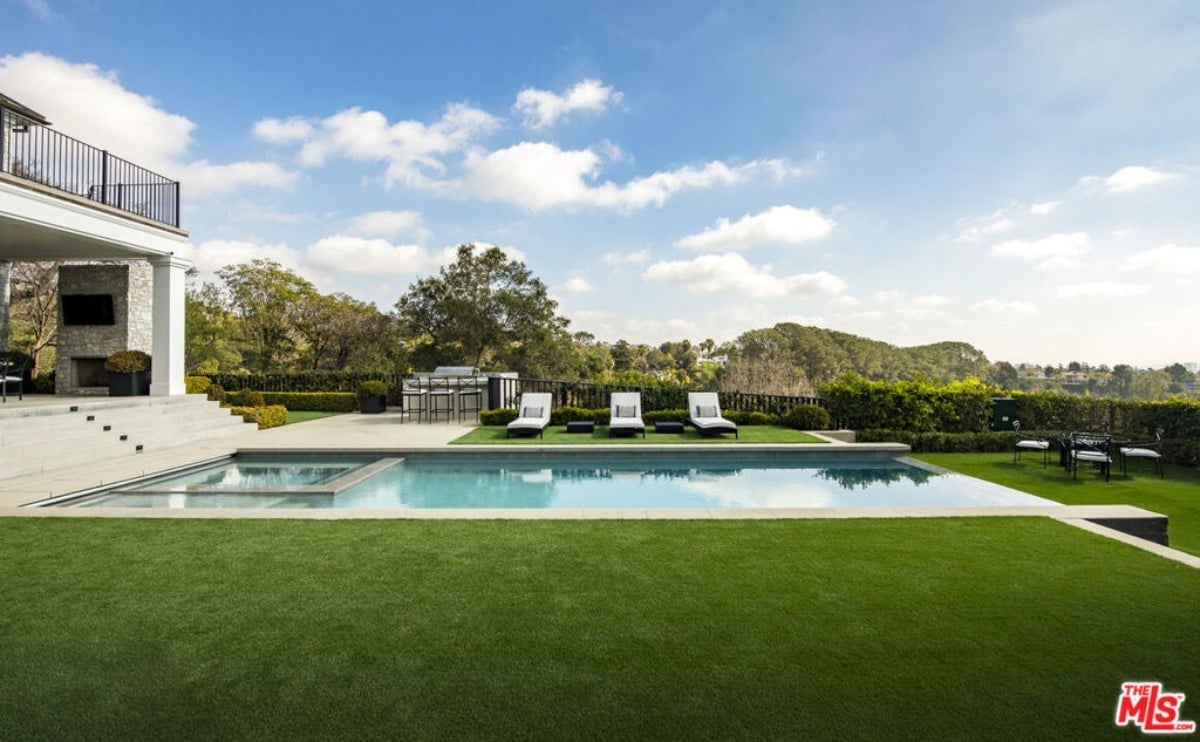 12,914 Sq. Ft. Mansion in Los Angeles, CA ($29,998,800)