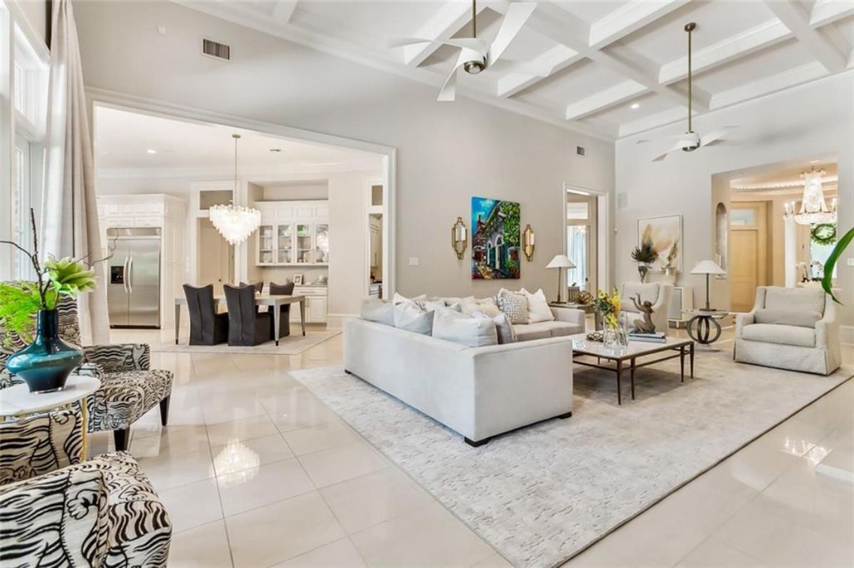 8,580 Sq. Ft. Mansion in Metairie, LA ($3,450,000)
