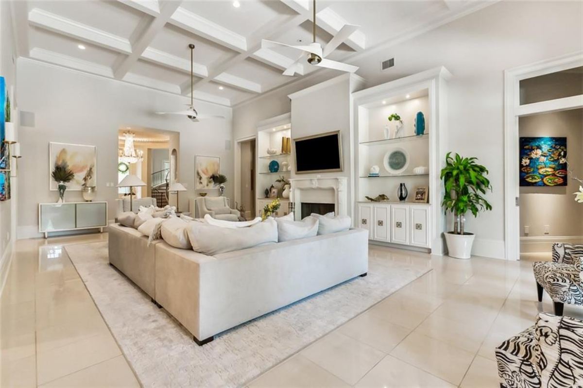 8,580 Sq. Ft. Mansion in Metairie, LA ($3,450,000)