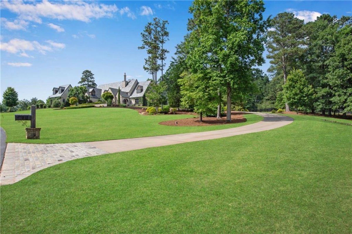 9,952 Sq. Ft. Mansion in Milton, GA ($8,000,000)