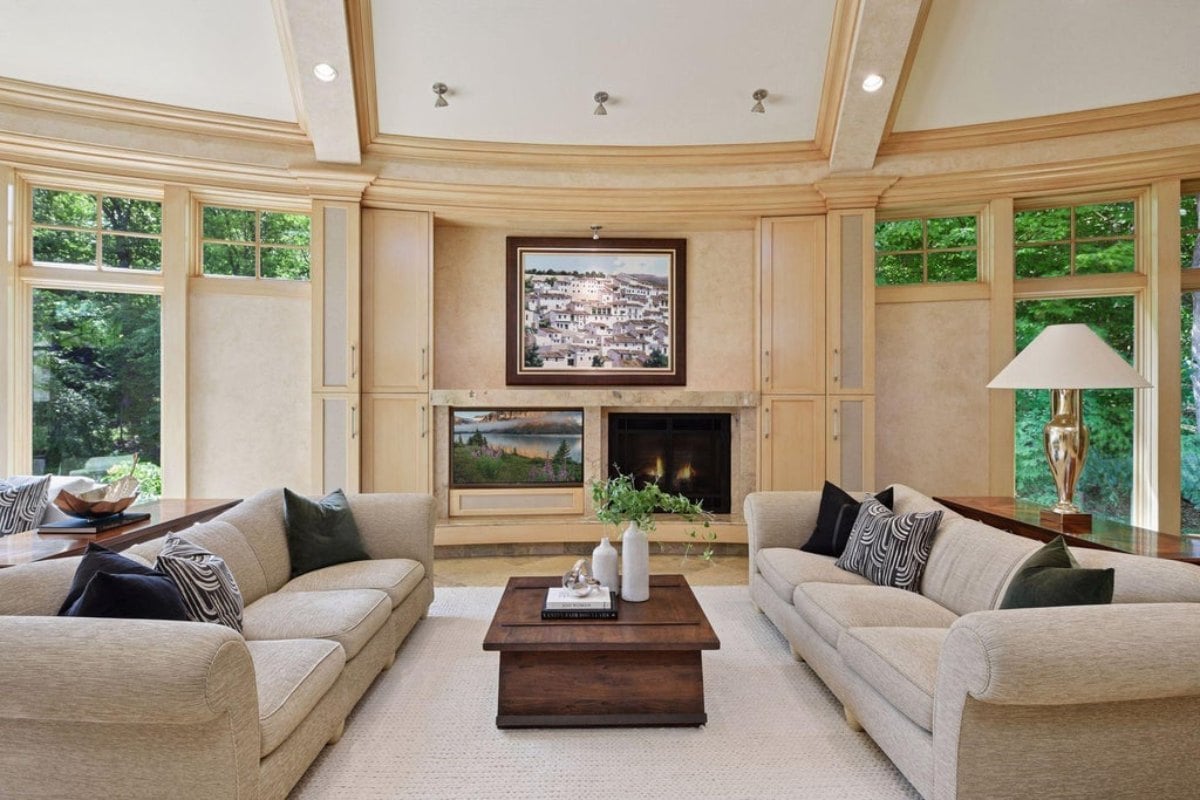 10,614 Sq. Ft. Mansion in Minnetonka, MN ($5,000,000)