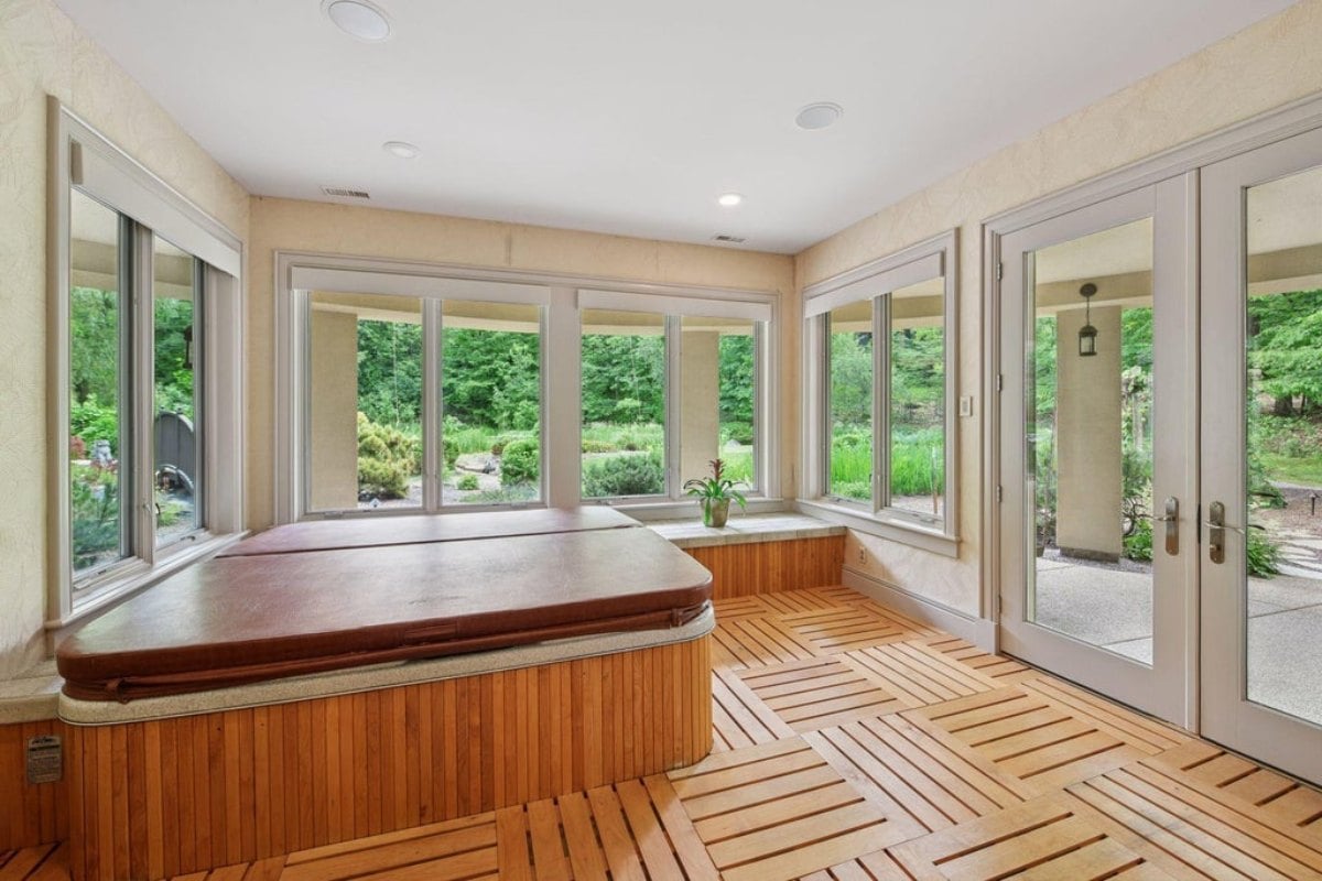 10,614 Sq. Ft. Mansion in Minnetonka, MN ($5,000,000)