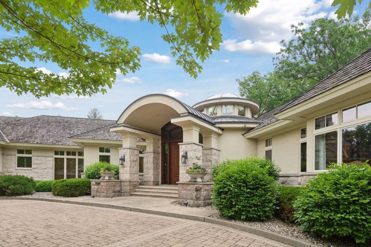 10,614 Sq. Ft. Mansion in Minnetonka, MN ($5,000,000)