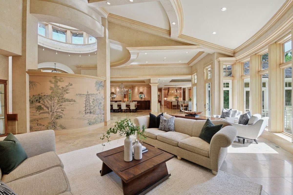 10,614 Sq. Ft. Mansion in Minnetonka, MN ($5,000,000)