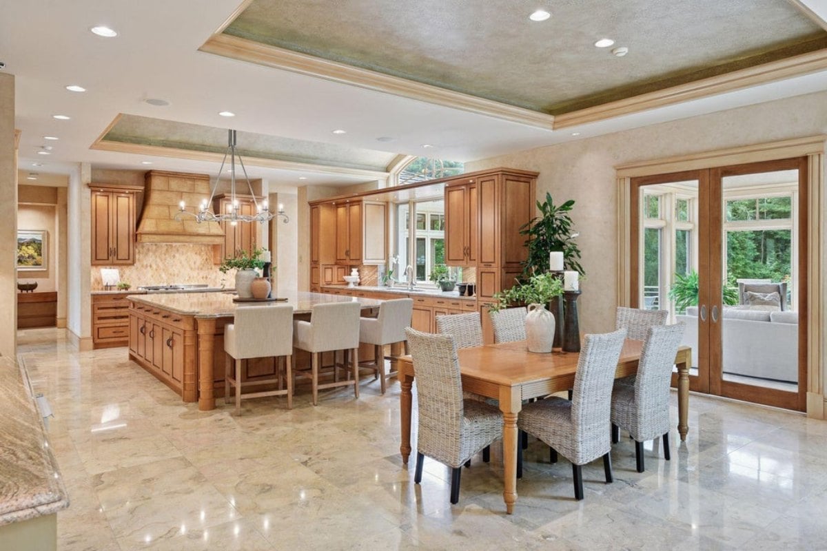 10,614 Sq. Ft. Mansion in Minnetonka, MN ($5,000,000)
