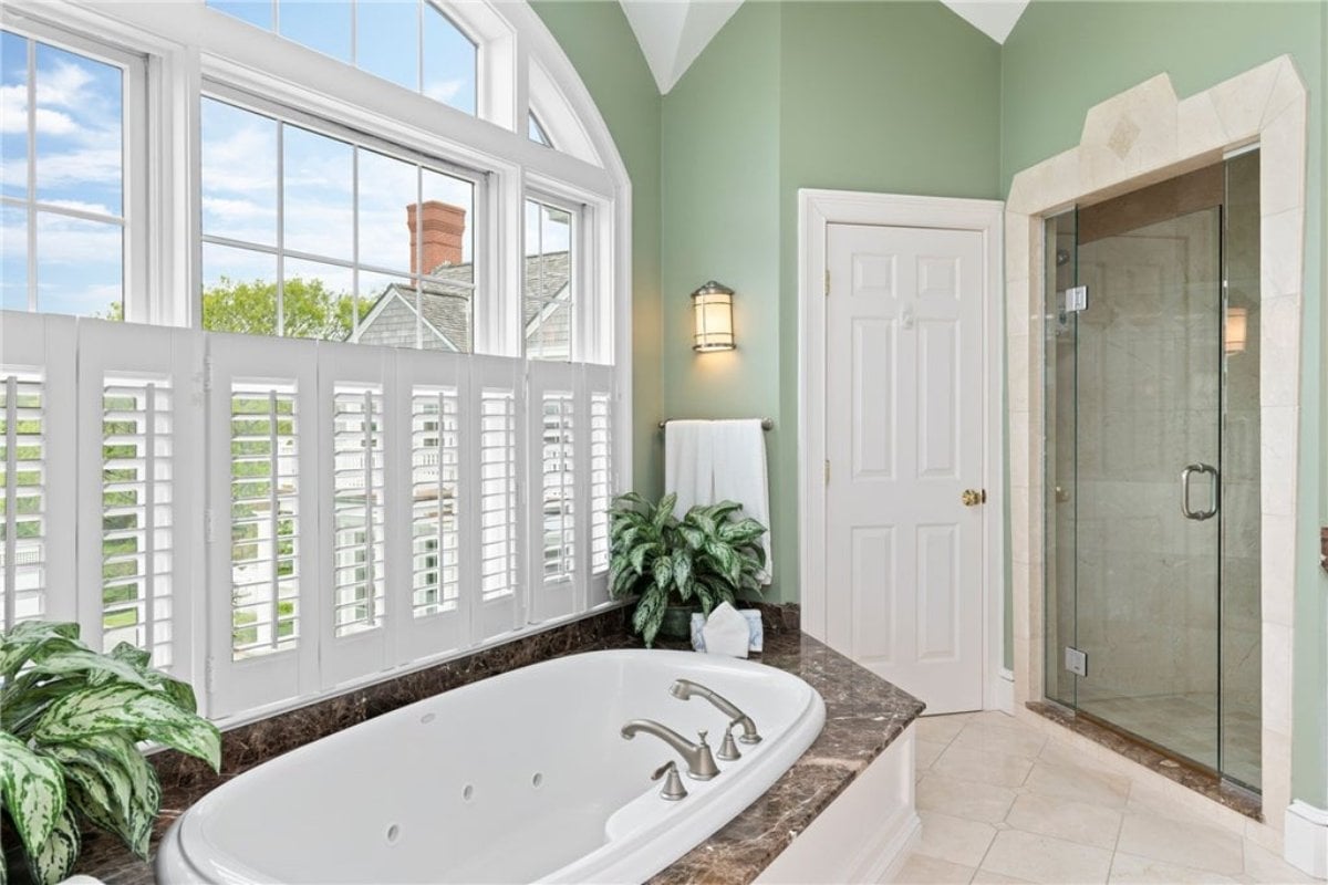 11,293 Sq. Ft. Mansion in Newport, RI ($9,999,999)