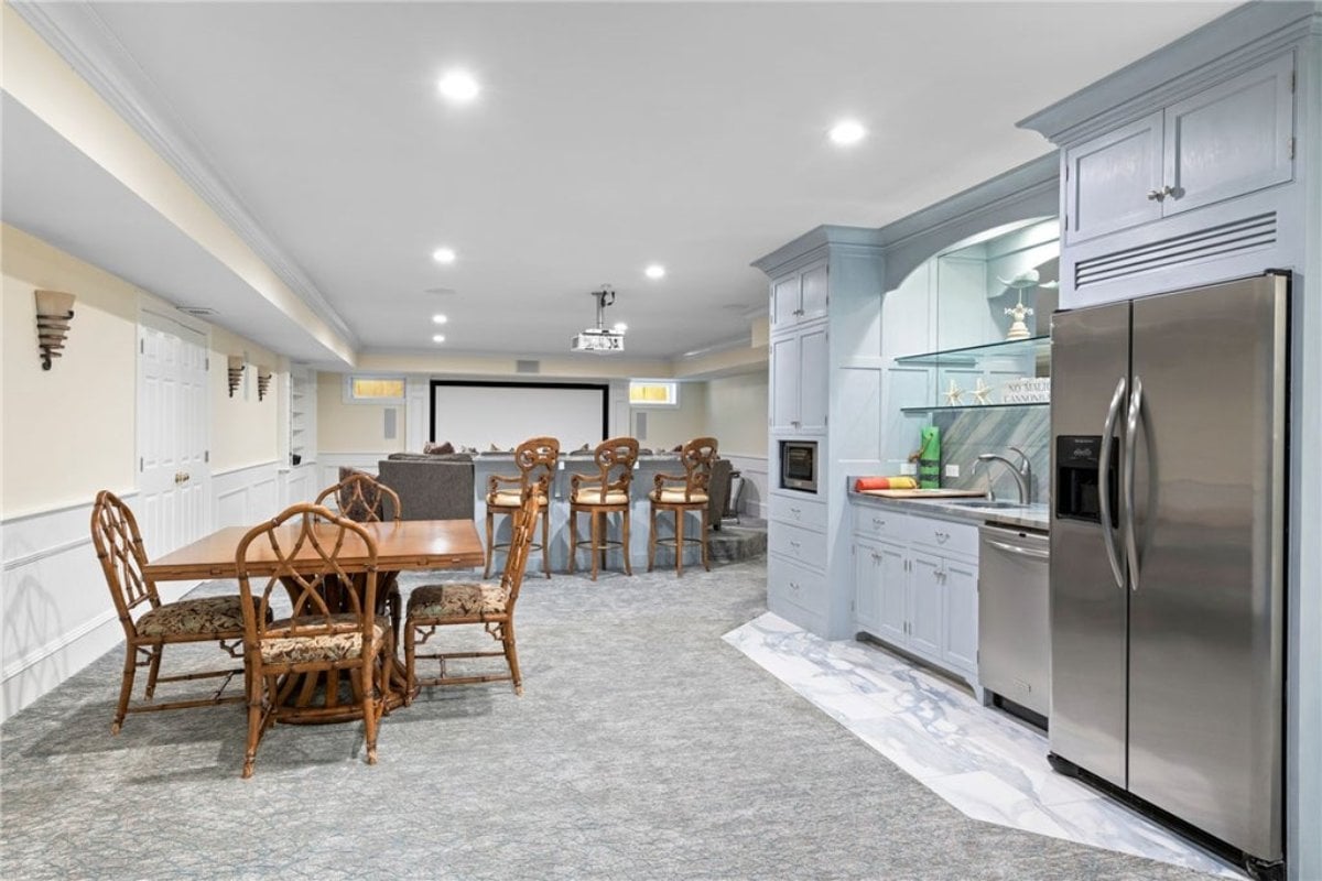 11,293 Sq. Ft. Mansion in Newport, RI ($9,999,999)
