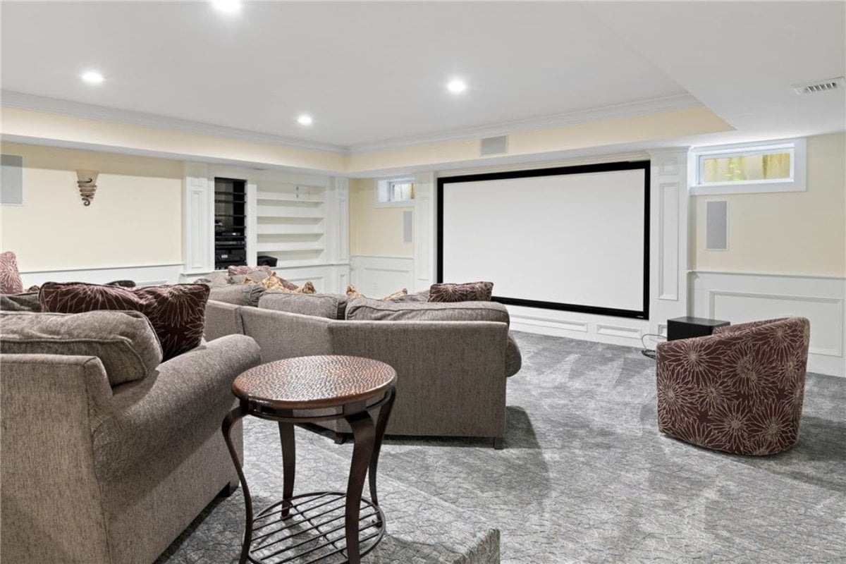 11,293 Sq. Ft. Mansion in Newport, RI ($9,999,999)