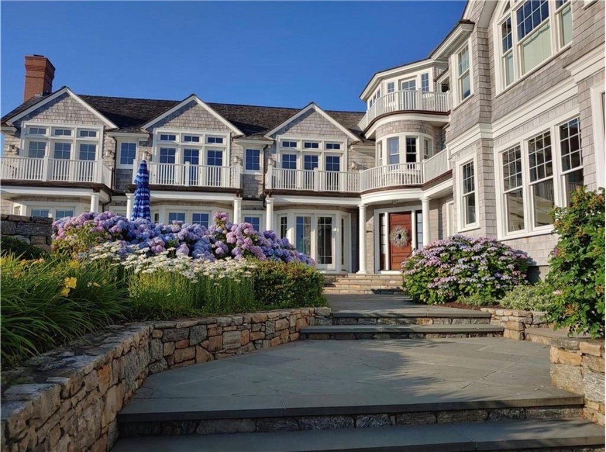 11,293 Sq. Ft. Mansion in Newport, RI ($9,999,999)