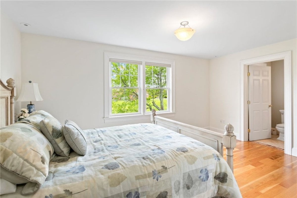 11,293 Sq. Ft. Mansion in Newport, RI ($9,999,999)