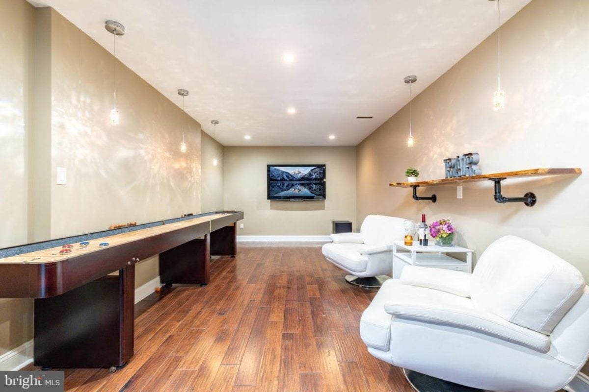 10,500 Sq. Ft. Mansion in Newtown, PA ($5,990,000)