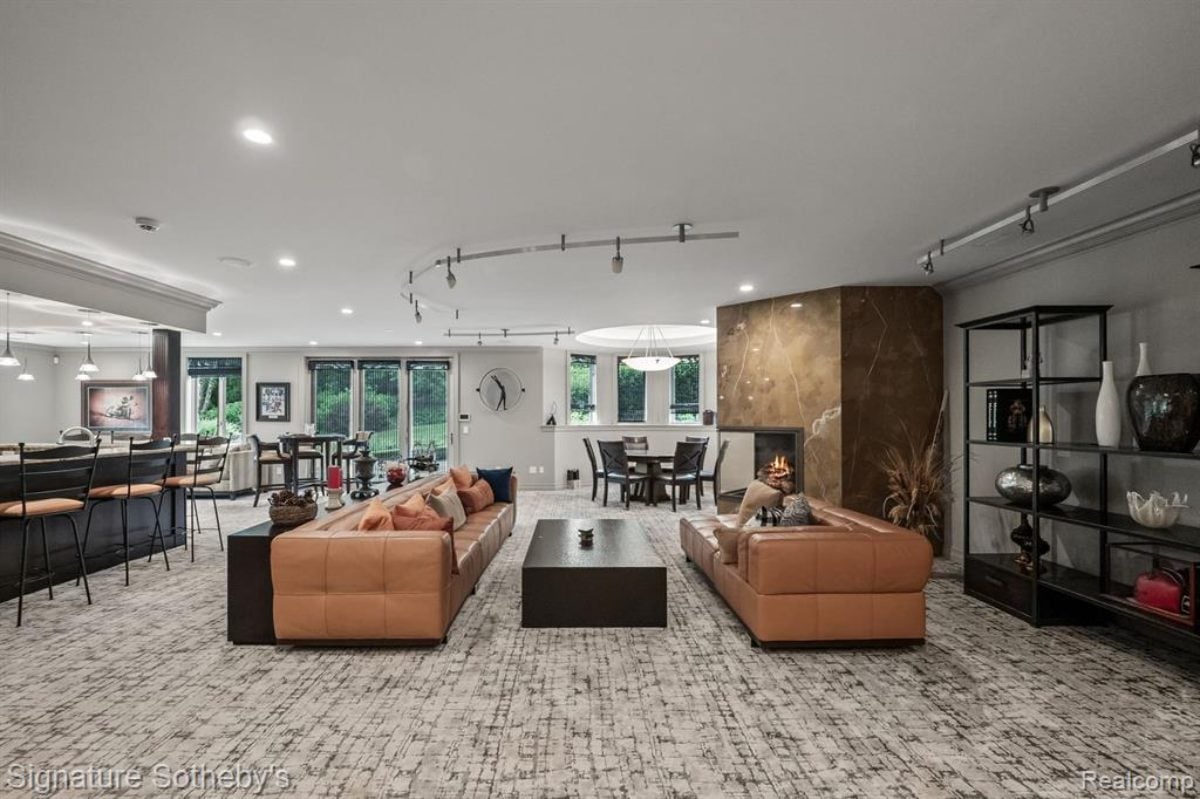 9,693 Sq. Ft. Mansion in Northville, MI ($8,250,000)