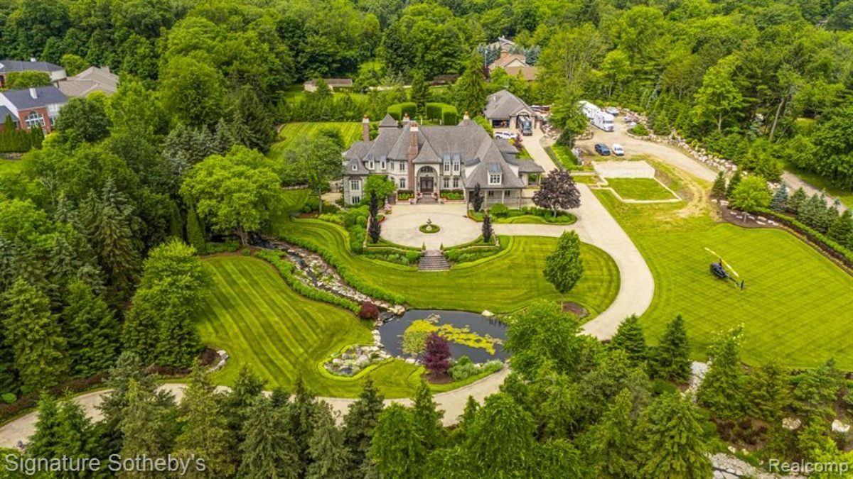 9,693 Sq. Ft. Mansion in Northville, MI ($8,250,000)