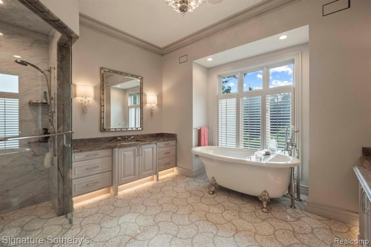 9,693 Sq. Ft. Mansion in Northville, MI ($8,250,000)
