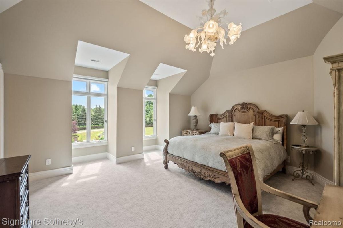 9,693 Sq. Ft. Mansion in Northville, MI ($8,250,000)