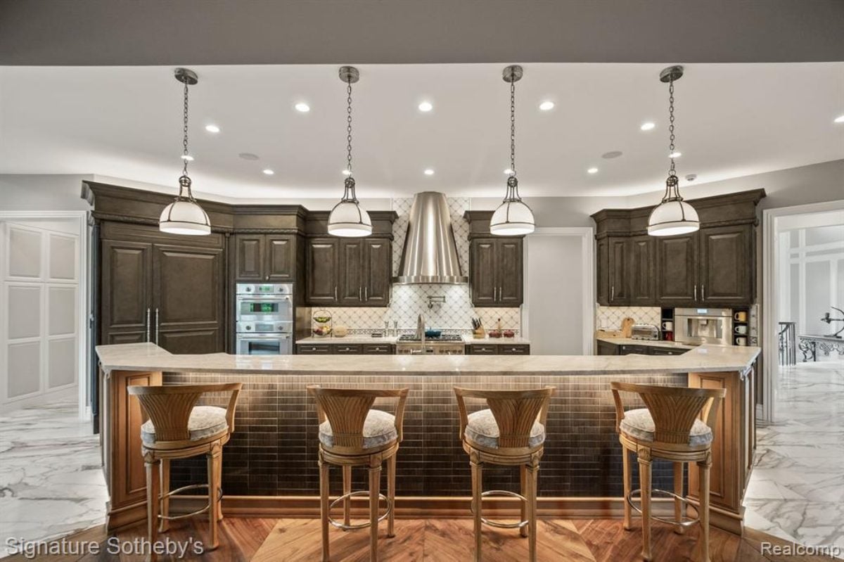 9,693 Sq. Ft. Mansion in Northville, MI ($8,250,000)